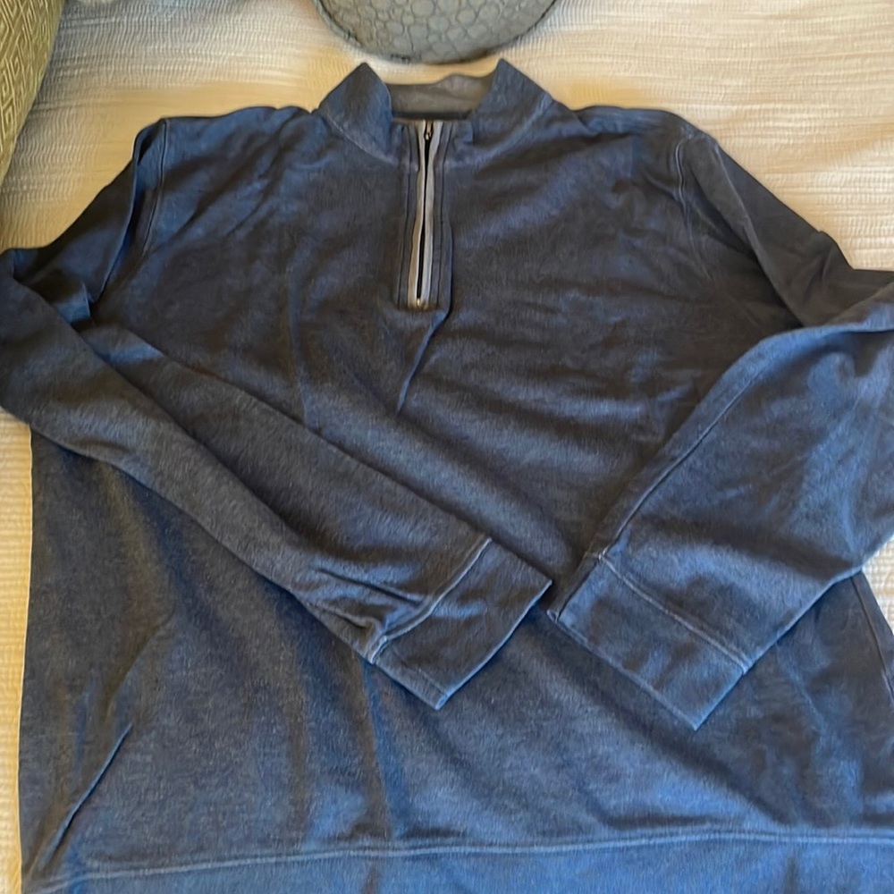 Johnnie O men’s pullover. Size Large
